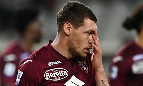 Torino Infortunio Belotti Problema Al Flessore Si Teme Un Lungo Stop