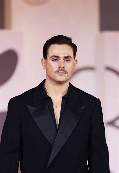dacre montgomery dead mans wire    venice international