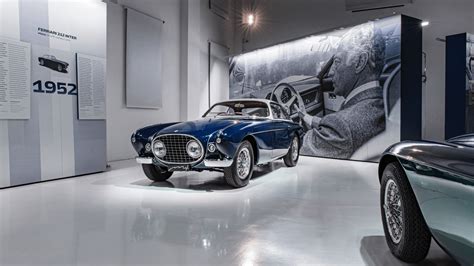 Gianni Agnelli e Ferrari Leleganza del mito La mostra è al MEF di