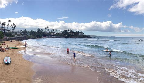 Beginner Maui Surf Breaks - Maui Surfing