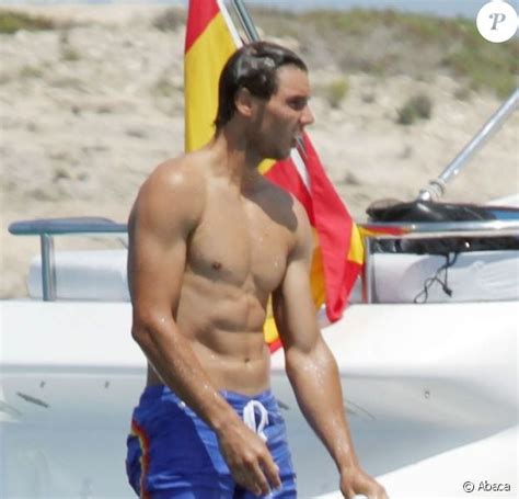 Rafael Nadal Vacances Sous Le Soleil Et Entre Amis Loin De Sa Belle