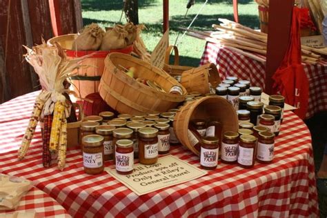 Oak Glen Apple Picking 2024 Guide: U-pick Farms, Cider Donuts, Petting ...