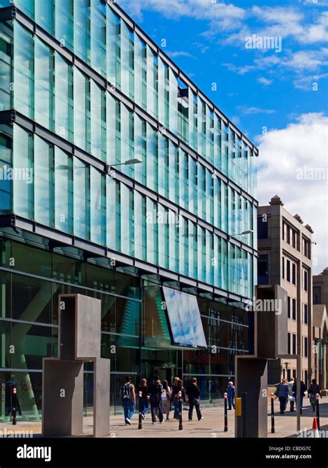 The Salvation Army International Headquarters In Queen Victoria Street