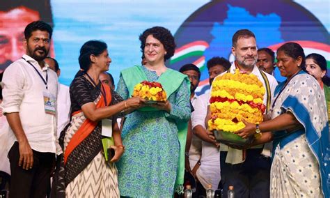 Rahul Gandhi And Priyanka Gandhi Participated Public Meeting At Mulugu