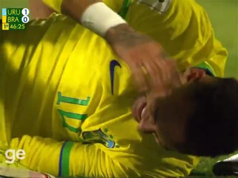 Neymar é massacrado na web após se lesionar em campo