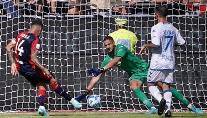 Una Vittoria Che Vale Doppio Il Cagliari Batte Il Brescia Di Cellino