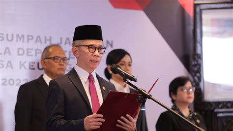 Pejabat Baru Ojk Resmi Dilantik Ini Daftar Lengkapnya Bisnis