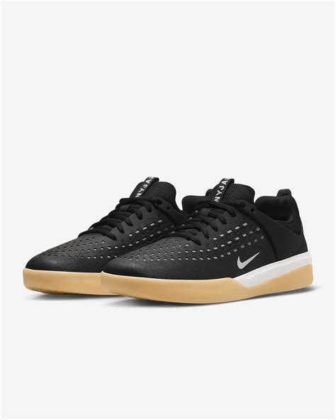 Nike SB Zoom Nyjah 3 滑板鞋Nike TW