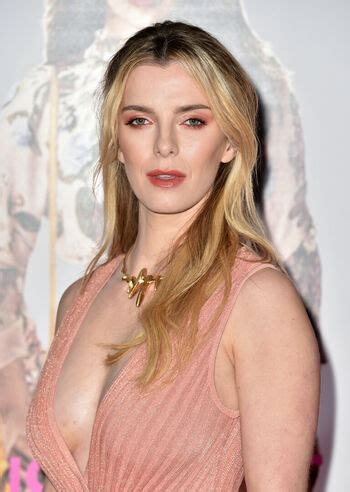 Betty Gilpin Elizabeth Lg Nude OnlyFans The Fappening Plus