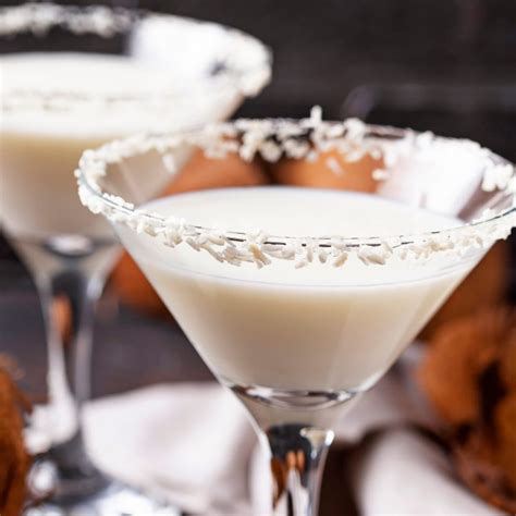 Delicious Cocotini Cocktail Recipe: Sip on Paradise - Blend of Bites