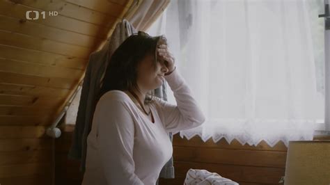 Nude Video Celebs Jitka Cvancarova Sexy Doktor Martin S E
