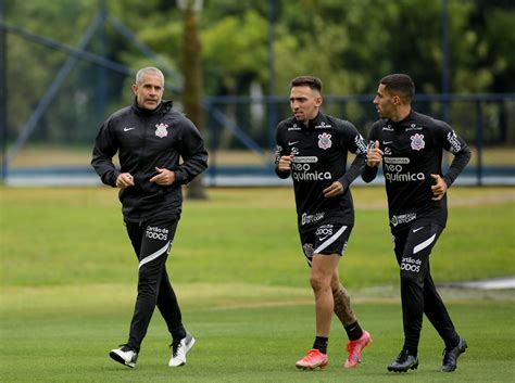 Escala O Do Corinthians Elenco Finaliza Prepara O Para Cl Ssico