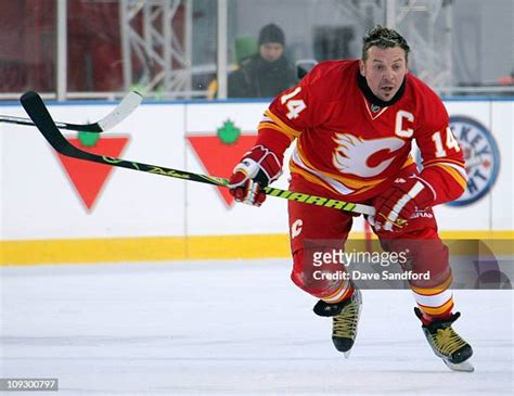 222 Theo Fleury Flames Stock Photos High Res Pictures And Images