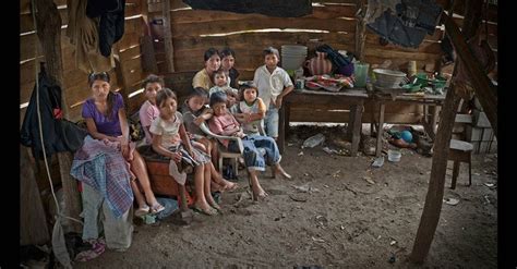 Fotos Fotógrafo lança olhar sobre pobreza na América Latina UOL Notícias