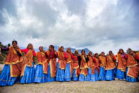 Traditional Dress Of Uttarakhand: A Complete List - Lifestyle Fun