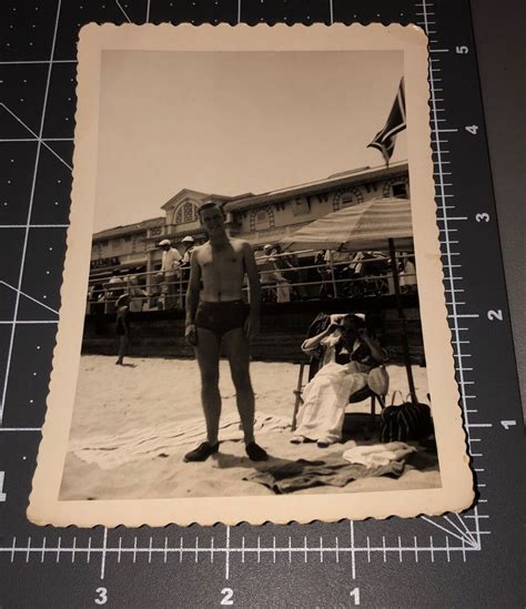 Beefcake Muscle Man S Beach Bulge Swimsuit Vintage Gay Int Snapshot Photo