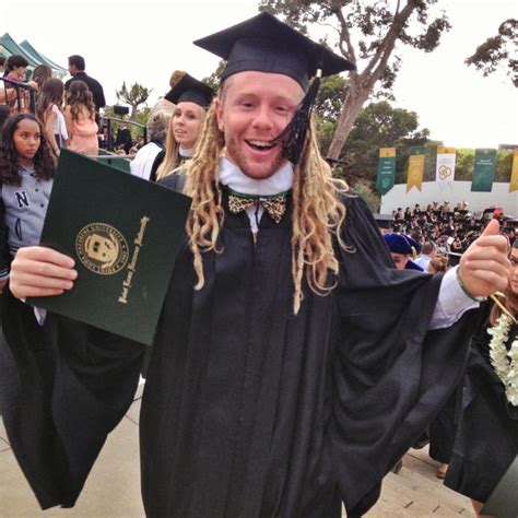 ¿Quién era Jack Carter Rhoad, surfista estadounidense que fue asesinado