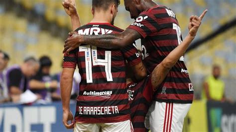 Flamengo segue o Único mandante 100 de aproveitamento no