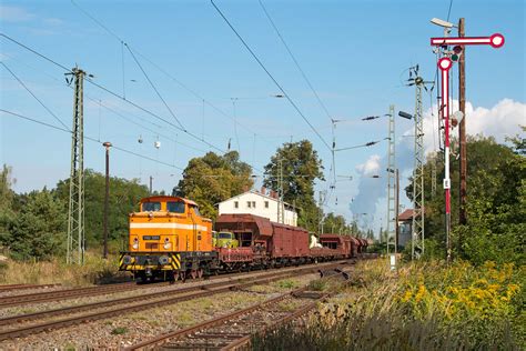 V60 1264 mit Fotogüterzug in Regis Breitingen Sascha Duwe Flickr