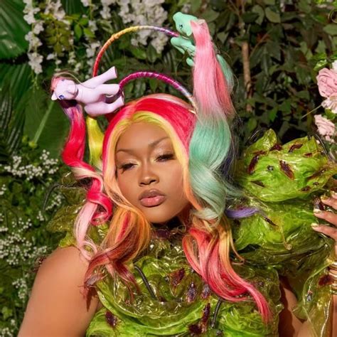 One Of My Bedbugs Ate My Pussy En Espa Ol Cupcakke Letras