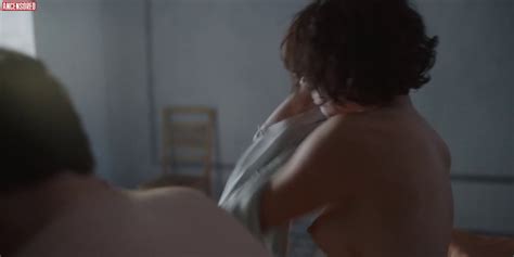 Jessie Buckley Nude Pics Page