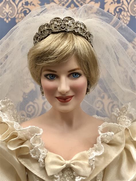 Lady Diana Portrait Porcelain Bride Doll Franklin Mint Princesa Diana