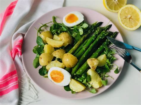 Ensalada de Patata Espárragos y Huevo Receta ekilu