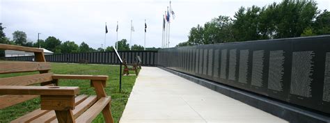 Vietnam Veterans Memorial Replica Wall