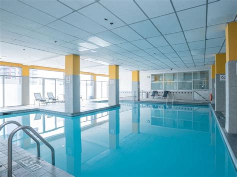 Indoor Pool | Sandman Hotel Montreal-Longueuil