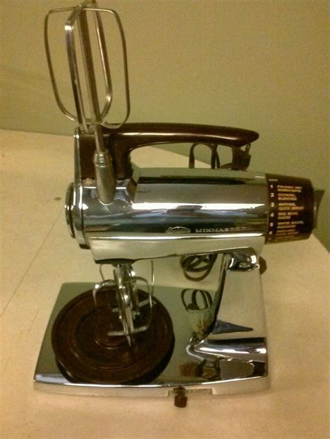 97 best images about Vintage Mixer Mania! on Pinterest | Models, Hand mixer and Blenders