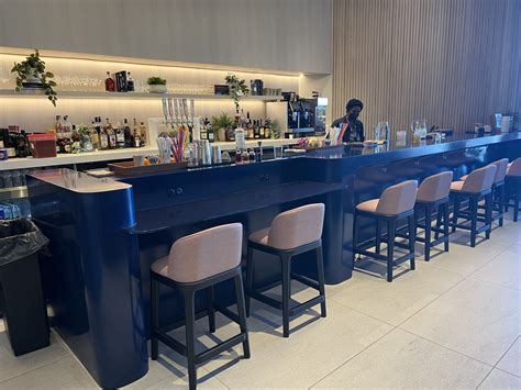 credit card lounge access 7