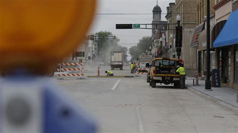 City Of Oshkosh Meets With Oregon Street Businesses About Parking