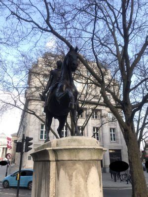 KING GEORGE III STATUE - King George III, London, United Kingdom ...