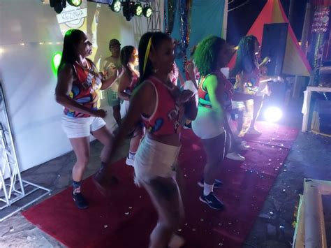 8º Bailinho de Carnaval de Kezinha Produções foi sucesso total