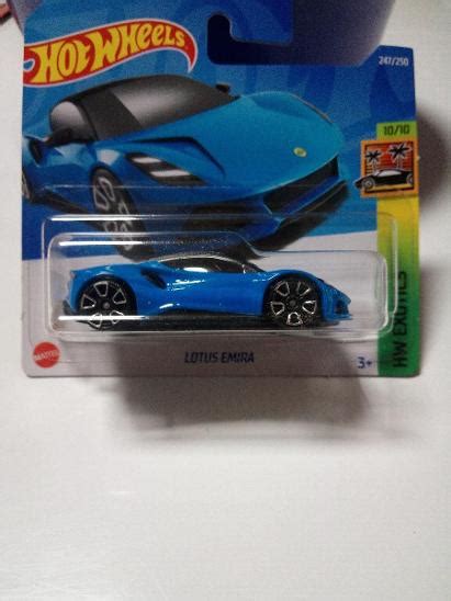 Hot Wheels Lotus Emira Aukro