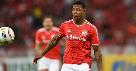 S O Paulo Acerta Contrata O De David Do Internacional Por Empr Stimo