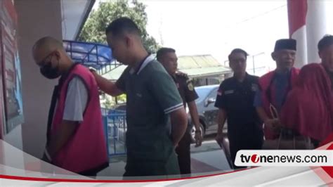 Rugikan Negara Hingga Rp 4 9 M Kejari Sungai Penuh Tahan Tiga TSK