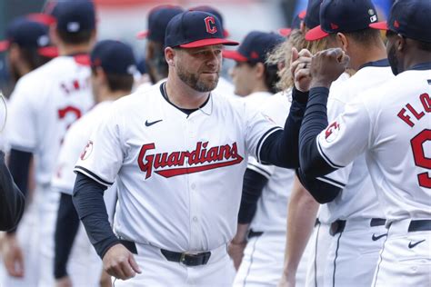 Rookie Manager Steven Vogt Inspires Hot Cleveland Guardians To Go The Hard 90 Wosu Public Media