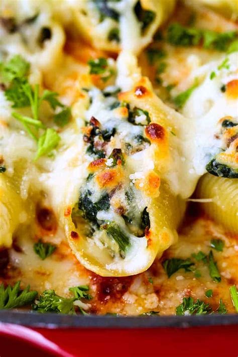 Cheesy Meat Stuffed Shells Mantitlement