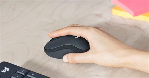 Logitech M220 trådlös mus med tysta klick