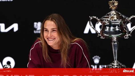 Aryna Sabalenka remporte l Open d Australie Je suis très heureuse