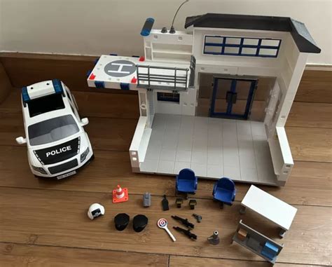 PLAYMOBIL CITY ACTION Police Station 9372 EUR 23 04 PicClick FR