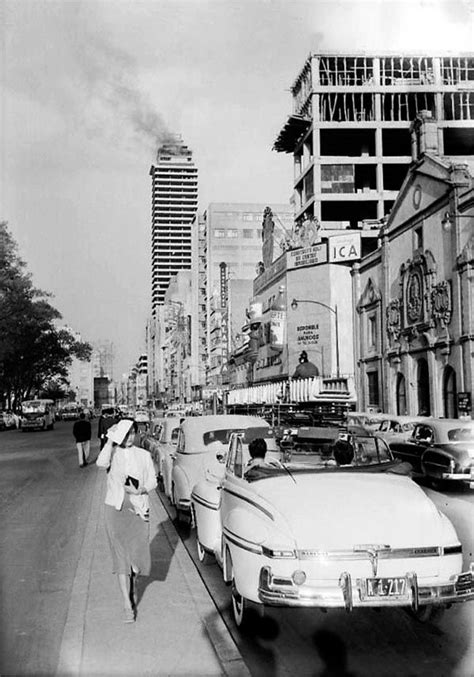 De Doble Vialidad Y Camellon La Av Juarez Al Fondo La Torre