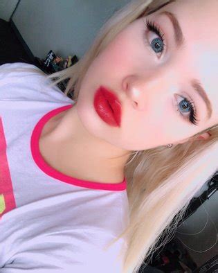 Dove Cameron Selfies Luscious Hentai Manga Porn
