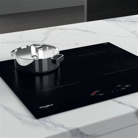 Индукционная варочная панель Whirlpool WS Q2760 BF