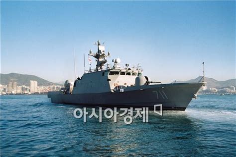 최첨단 해상무기 윤영하급 유도탄 고속함yun Youngha Class Patrol Killer Guided Missile