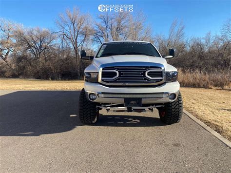 2003 Dodge Ram 2500 With 20x12 44 XF Forged Xfx 301 And 35 15 5R20