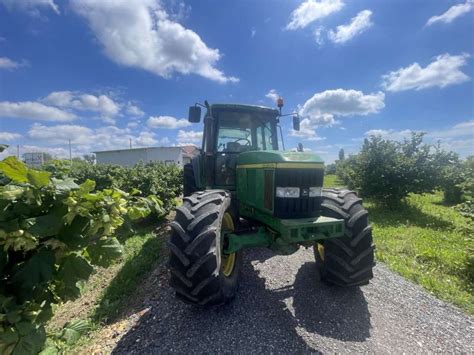 John deere 6910