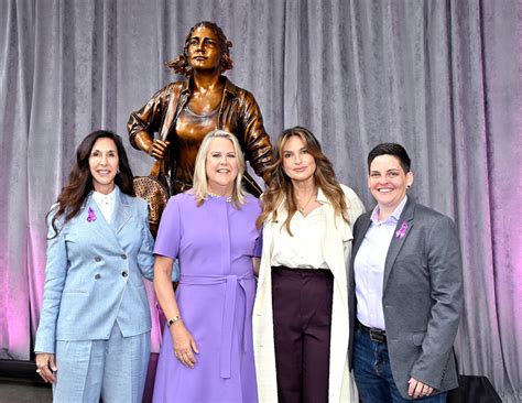 Courageous Together Statue Unveiling in New York City – Purple Leash