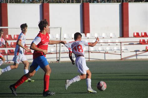 FÚTBOL/INFANTILES "A": Un golazo de falta de Juanlu daba el empate (1-1